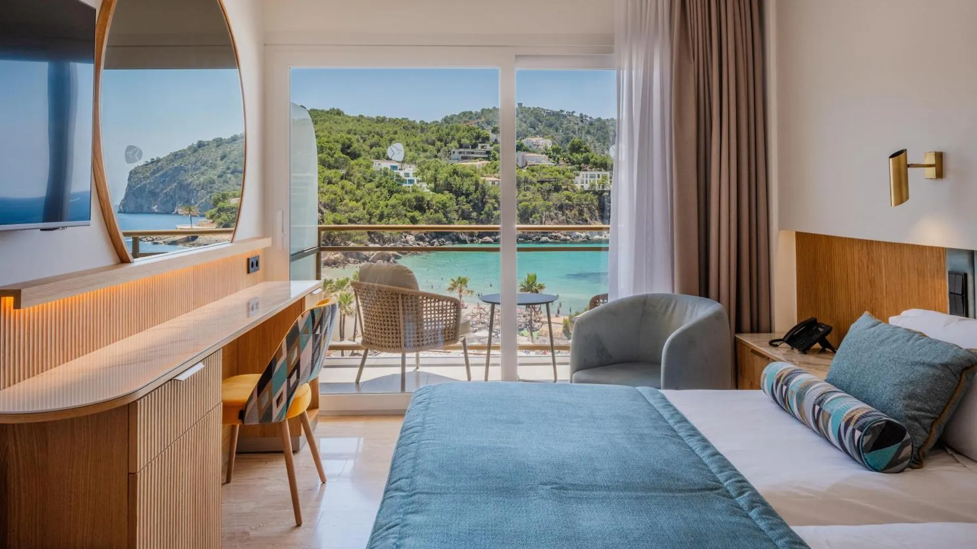 Grupotel Playa Camp de Mar - Adults Only Otel