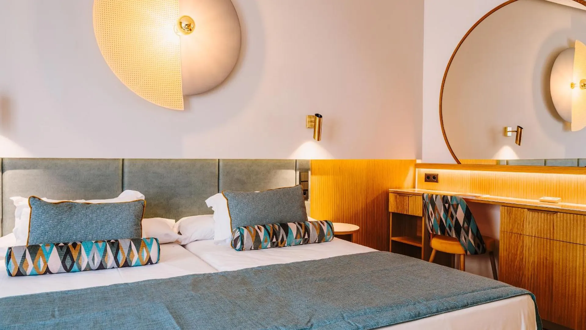 Grupotel Playa Camp De Mar - Adults Only Hotel